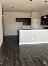 Building Photo - 1046 Sierra Vista Ct