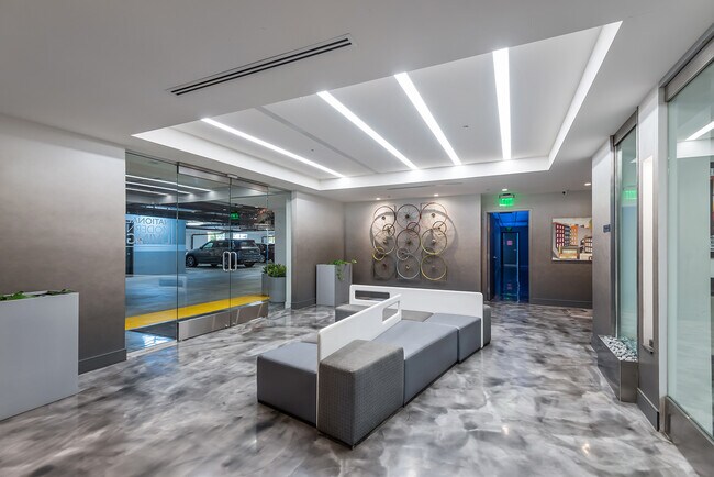 Foto del edificio - 11500 National Blvd