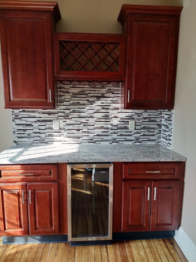 Building Photo - 23 E.4th St