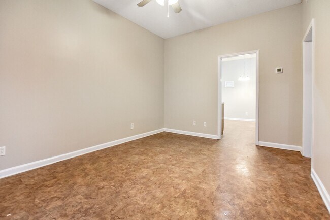 Building Photo - 701 Peacher's Drive