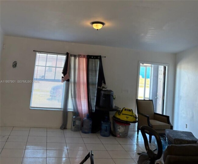 Foto del edificio - 3241 Willin St