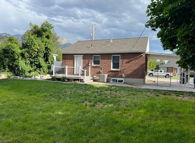Photo - 2581 E Lambourne Ave (Salt Lake City, UT) House