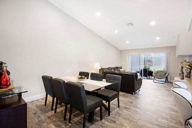 Foto del edificio - 5143 NW 12th Ln