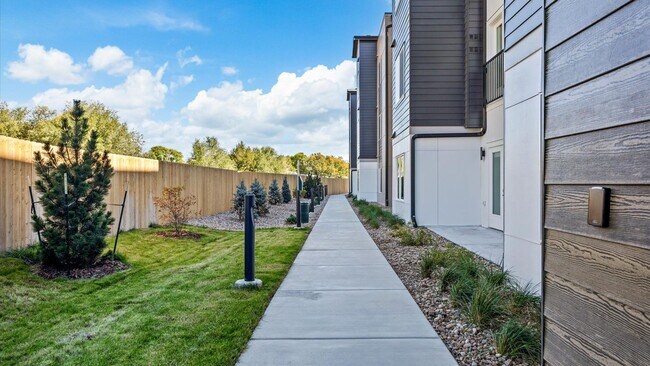 Foto del edificio - The Monument: Modern 2 Bedroom Apartment: ...