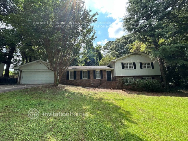 Building Photo - 3098 St Helena Dr