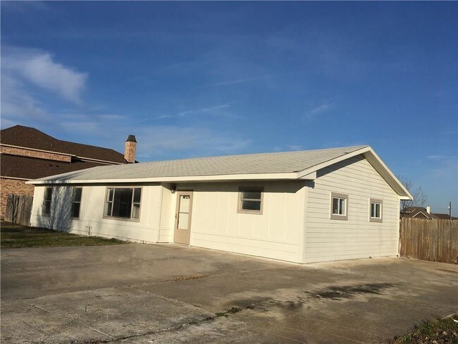 Foto del edificio - 117 Maxwell Rd