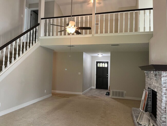 Building Photo - Beach Access 5BR 3Bath Home in Mary Esther