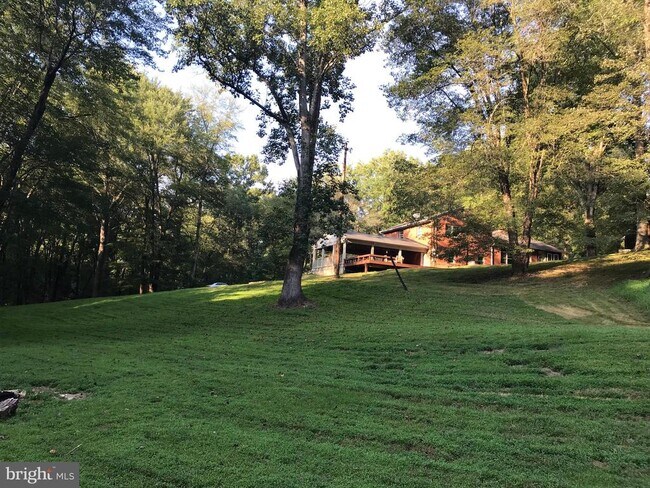 Foto del edificio - 10209 Beach Mill Rd