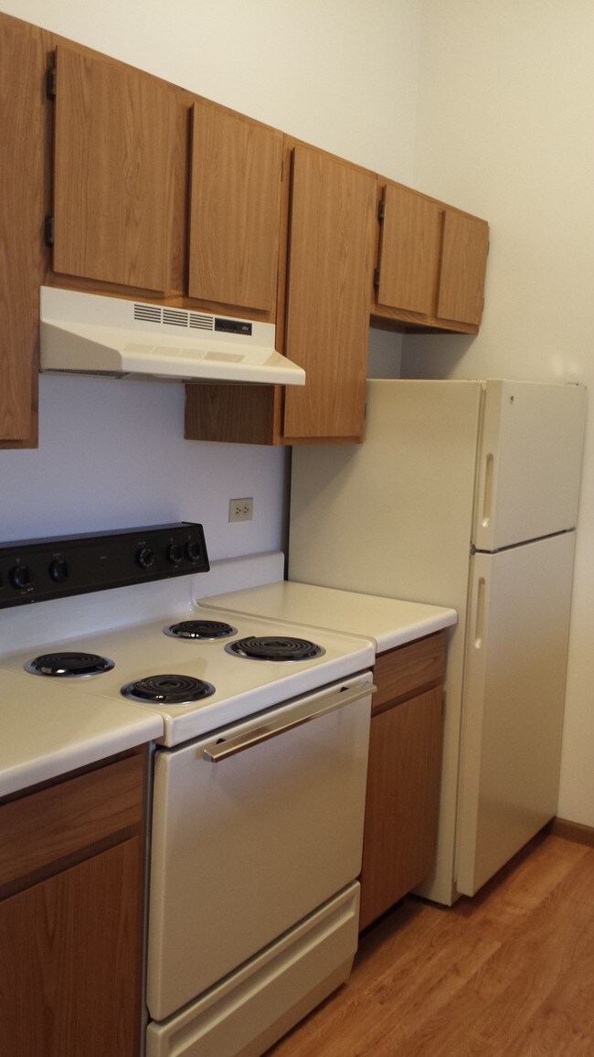 The Greens Of Irish Prairie Rentals McHenry, IL