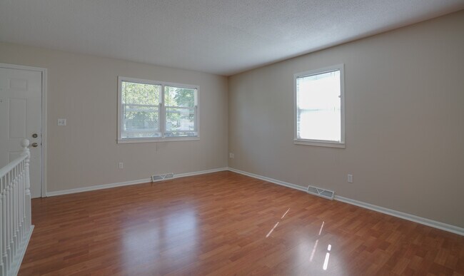 Foto del edificio - 1021 Carrier Creek Blvd NE