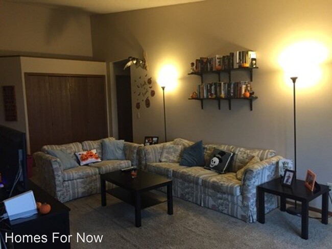 Building Photo - 2 br, 1 bath House - 14827 Endicott Way #314