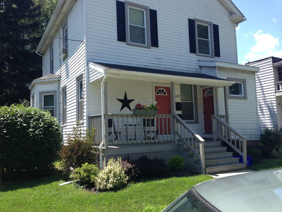 Primary Photo - 537 8th St