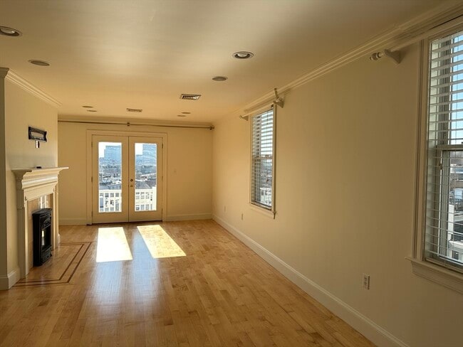 Building Photo - 270 Bunker Hill St