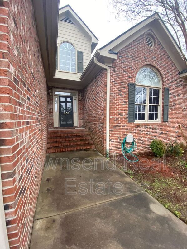 Building Photo - 830 Duval Dr