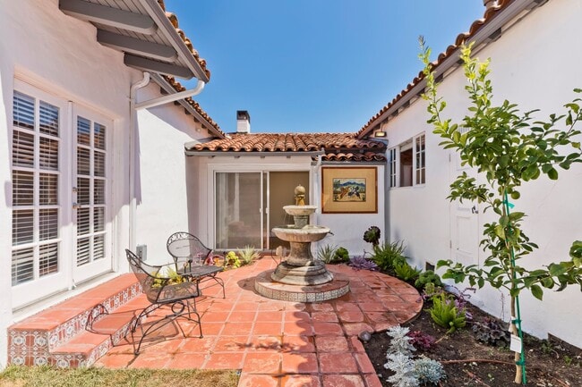 Building Photo - Classic Spanish Elegance Steps from Beverly Hills