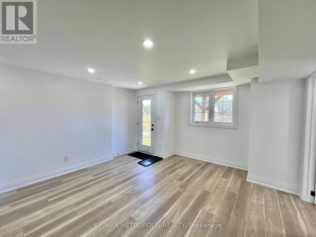 Building Photo - BASEMENT - 3271A TURNSTONE BOULEVARD
