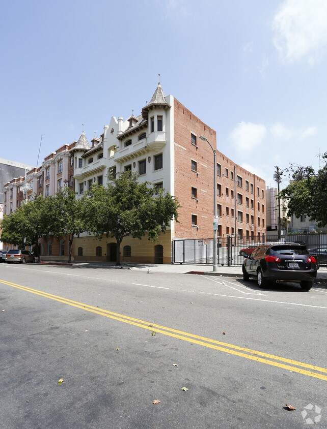 104 Apartments for Rent in Koreatown, CA Westside Rentals