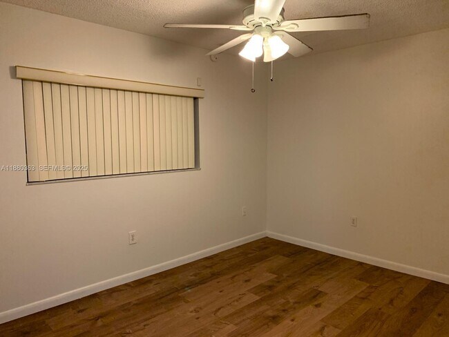 Foto del edificio - 8600 SW 133rd Avenue Rd