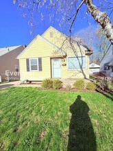 Building Photo - 605 N Dorchester Ave