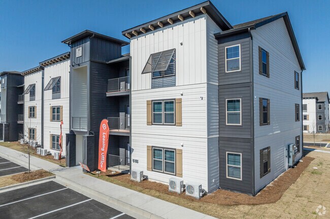 Foto del edificio - Pointe Grand Reservation Way