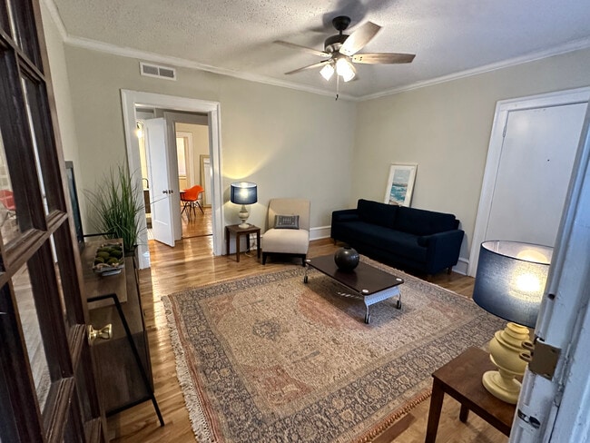 Building Photo - The Ivanhoe