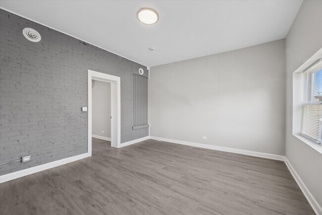 Foto del edificio - 8018 S Harvard Ave