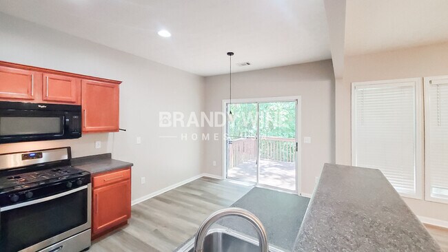 Building Photo - 265 Highwind Way