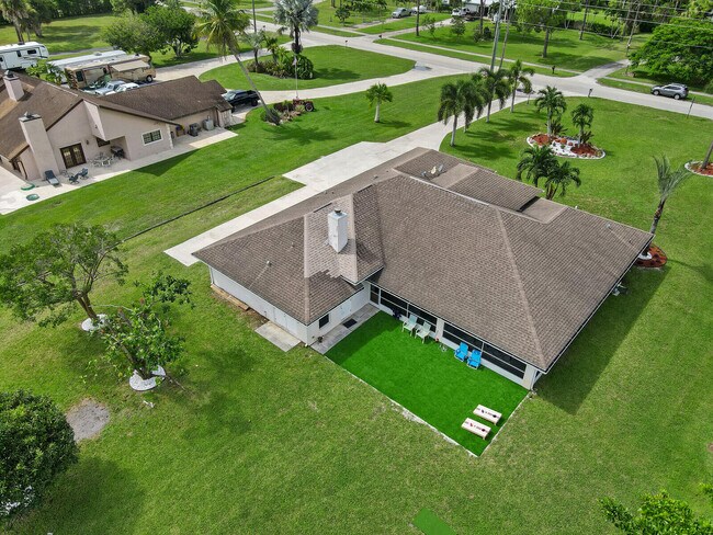 Building Photo - 11288 Orange Grove Blvd