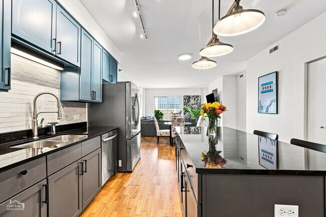 Foto del edificio - 4350 N Broadway