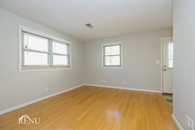 Foto del edificio - 116 Marshall Ct