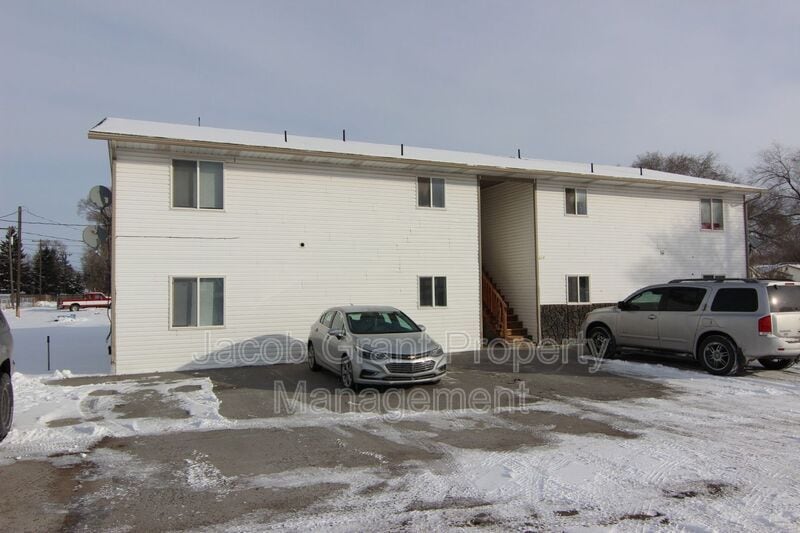 225 Ruby St Unit 1, Blackfoot, ID 83221 Condo for Rent in Blackfoot