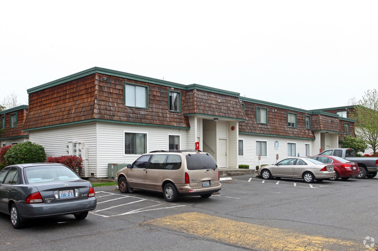 Woodland Greens Apartments Apartments in Lynnwood, WA
