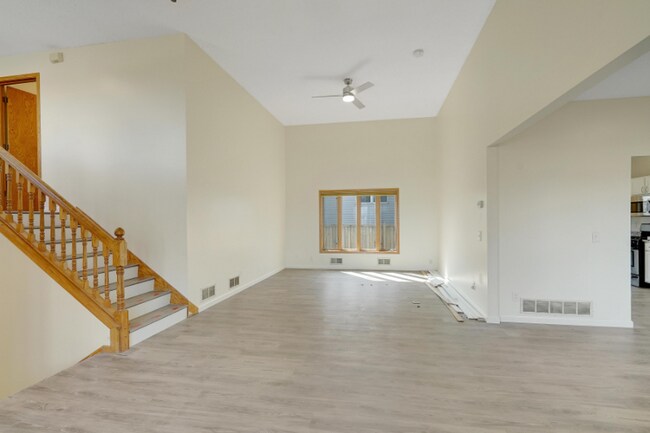 Foto del edificio - 3201 24th Ave S