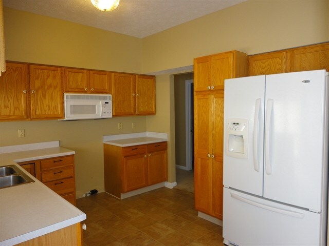 Foto del edificio - 13905 Brightwater Dr