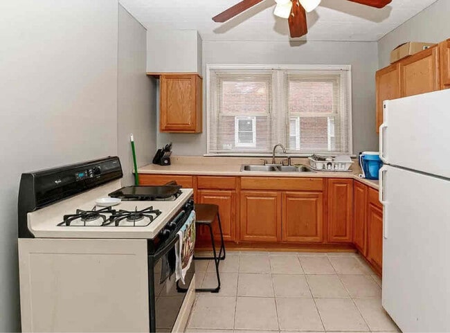 Photo - 4928 Ralph Ave Apartment