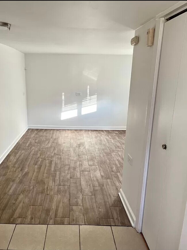 4001 Prairie Ave Unit 2, Schiller Park, IL 60176 Apartments in