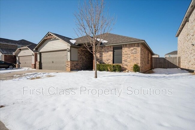 Foto del edificio - 1708 Burgundy Dr