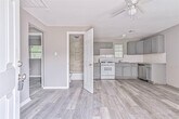 Foto principal - 9839 Racine St