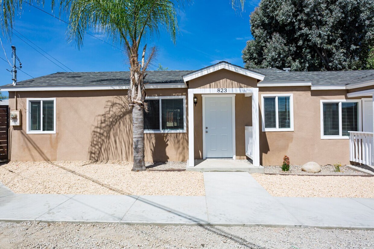 Foto principal - COMING SOON OCTOBER 10th!!! Renovated 2x2 ...