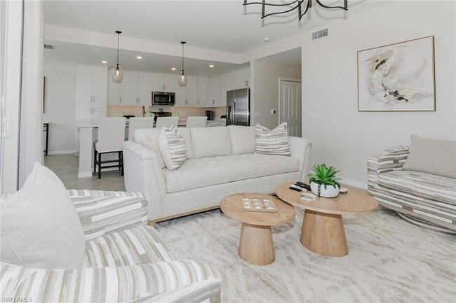 Building Photo - 5527 Double Eagle Cir