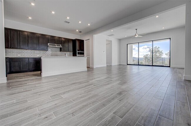 Foto del edificio - 8604 Pine Muhly Dr