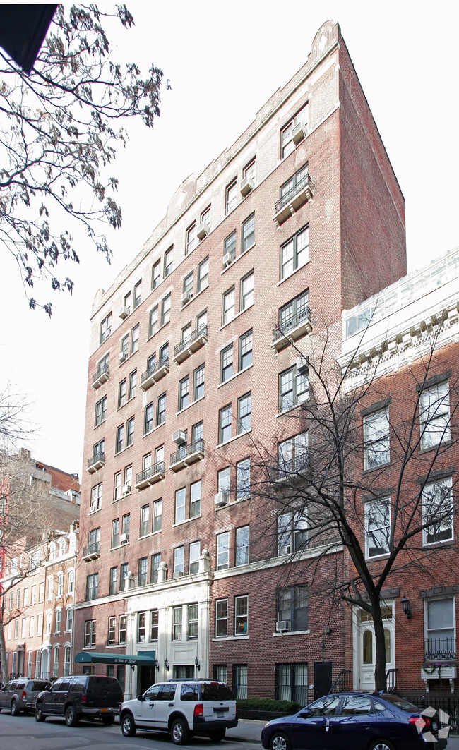 Primary Photo - 15 W 11th St