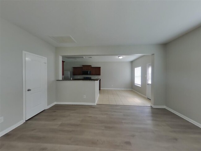 Building Photo - 20526 Freedom River Dr