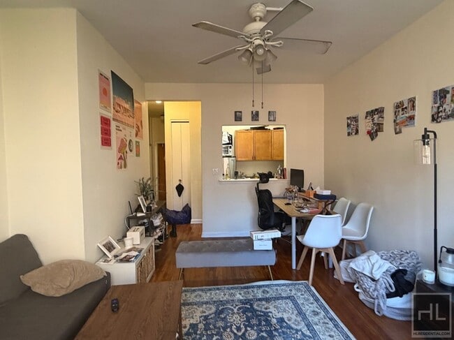 Foto del edificio - 326 W 83rd St