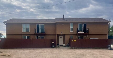 Building Photo - 4370 Loomis Ave