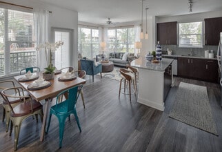 Building Photo - Maitland Pointe