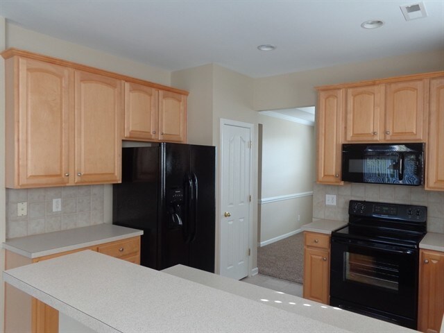 Foto del edificio - 4504 Sandtyn Dr