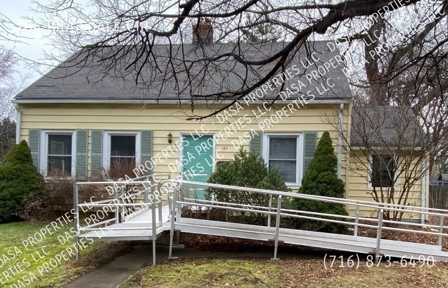 184 Ridgedale Cir, Rochester, NY 14616 House Rental in Rochester, NY