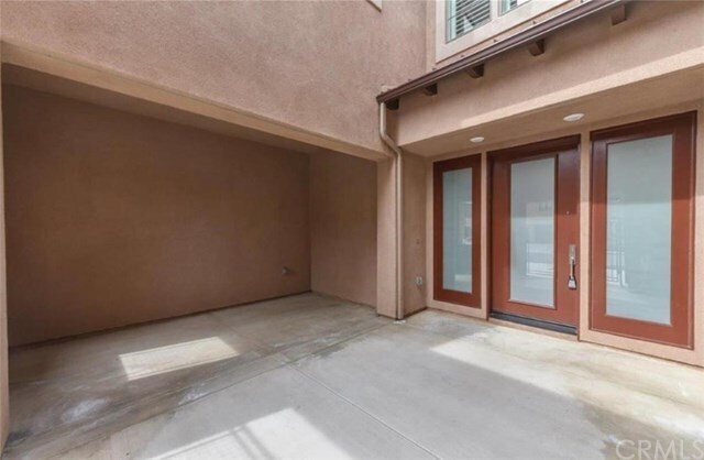 Building Photo - 102 Bellatrix