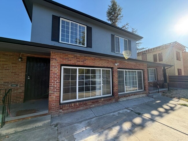 Photo - 546 El Camino Avenue Townhome